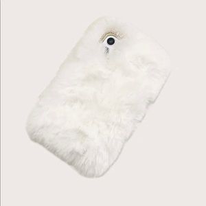 White Fluffy Iphone Case